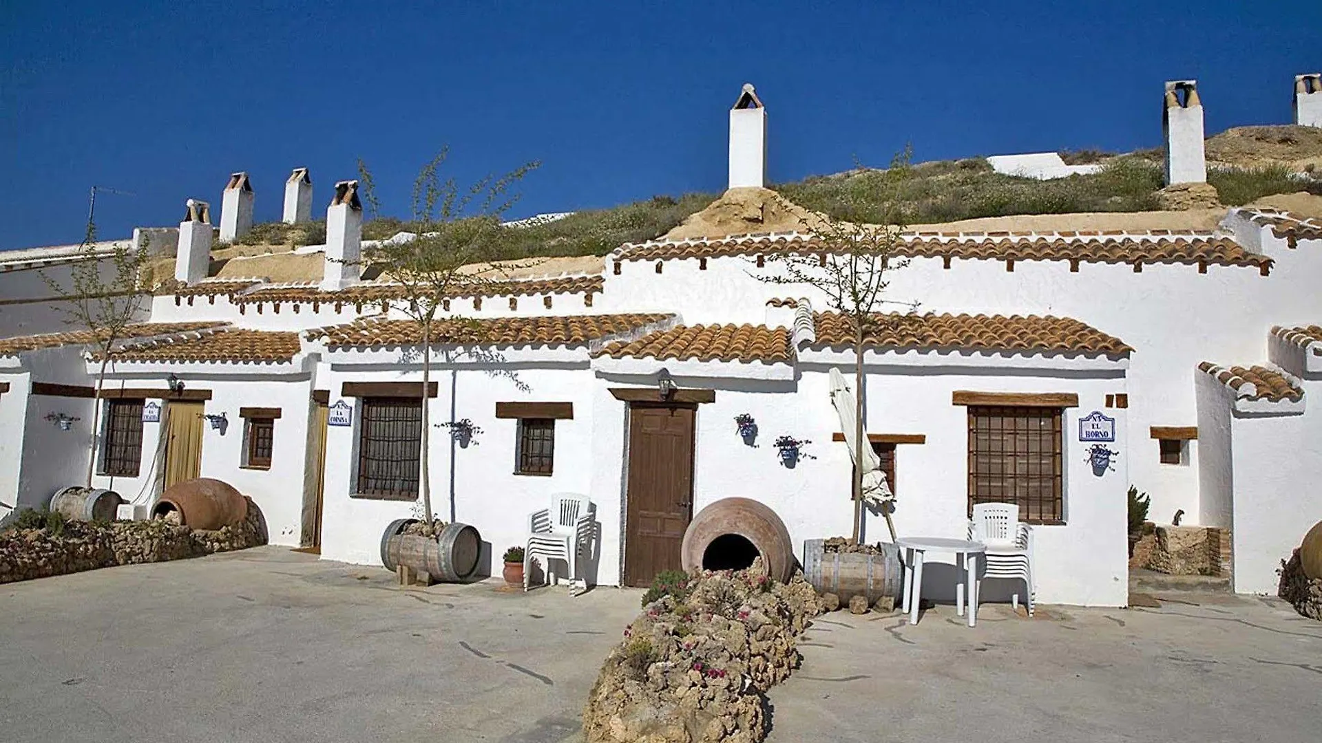 Cuevas La Atalaya Apartment Huescar